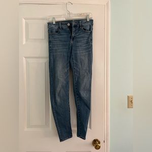 THREE PAIRS american eagle STRETCH JEANS